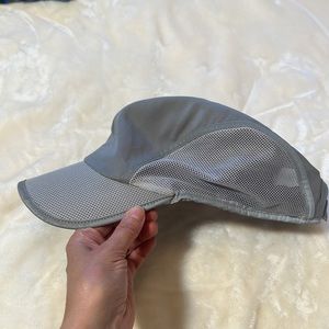 REI men’s runners cap